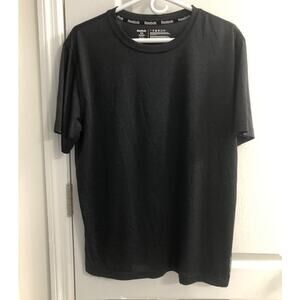 Reebok Men's Athletic Shirt - Size MEDIUM - Black - Short Sleeves